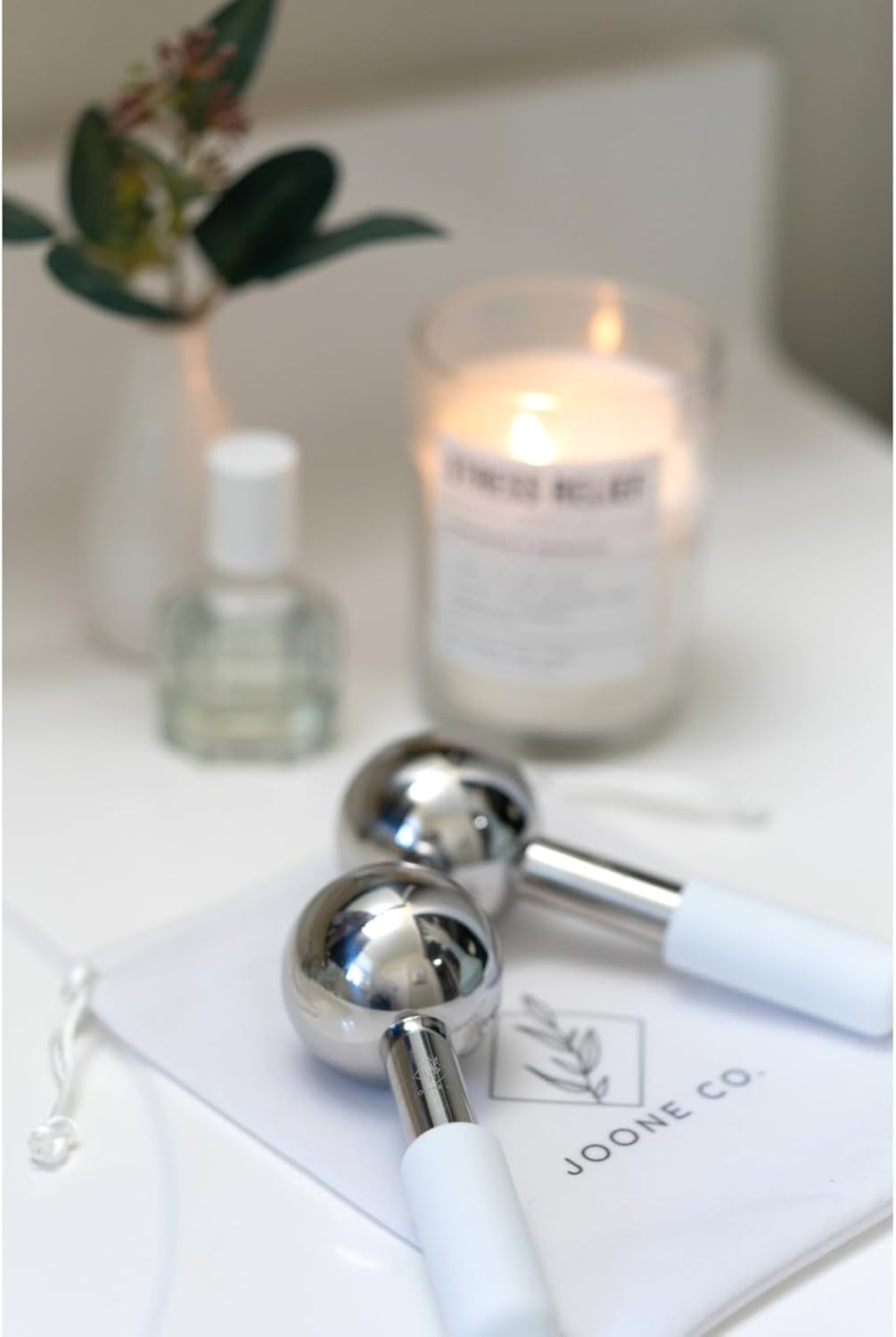 Stainless Steel Face & Eye Roller - 2 Pack Cryo Globes for Face, Neck & Eyes - Reduces Dark Circles & Wrinkles